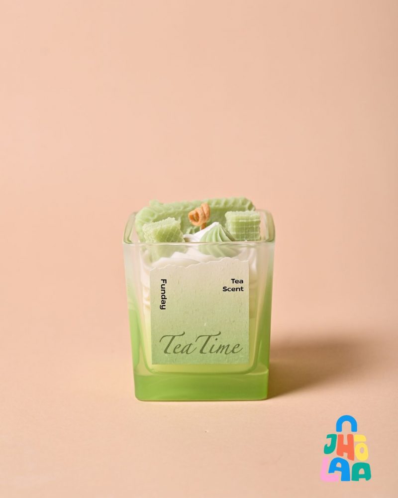 Sweet Cinnamon Scented Candle - Image 2